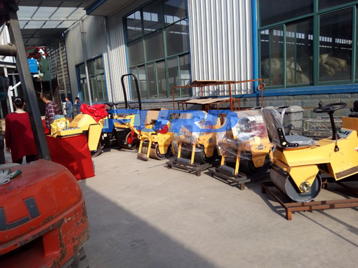 福瑞得機械座駕壓路機，手扶壓路機，小型灌縫機，井蓋切割機及時發(fā)貨