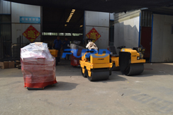福瑞得機械手扶雙輪壓路機，手扶單輪壓路機，座駕壓路機及時包裝發(fā)貨