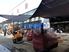 福瑞得機械微動態(tài)--座駕壓路機、手扶壓路機、灌縫機包裝發(fā)貨