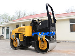 如何根據(jù)施工環(huán)境選擇合適的小型壓路機(jī)？