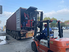 福瑞得一批小挖、平板夯等機(jī)器出口印度